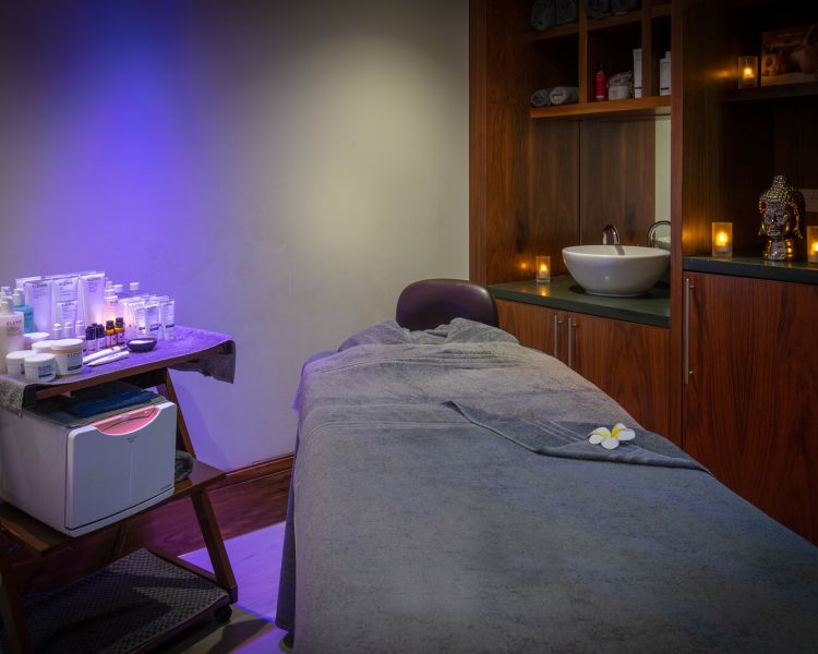 treatment room q hotels spa day