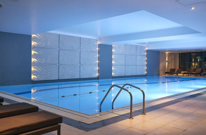 swimming pool at the crowne plaza hotel in reading