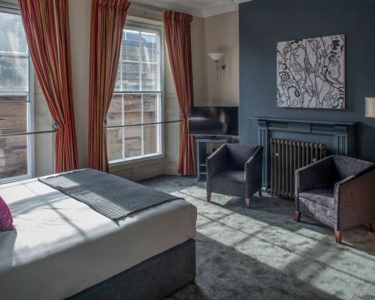 Superior Suite 16 1