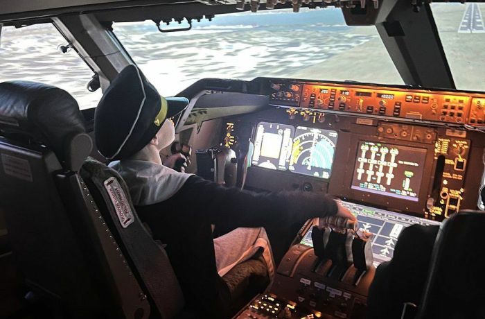 fly a real boeing 747 aircraft simulator