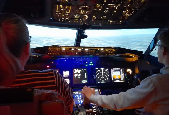 boeing 737-800 flight simulator experience in brighton