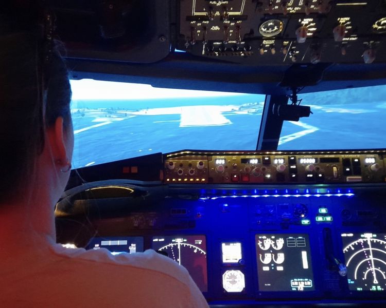 boeing 737-800 flight simulator experience in brighton