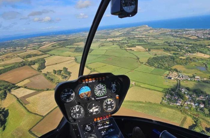 private R44 helicopter flight experience