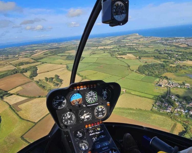private R44 helicopter flight experience