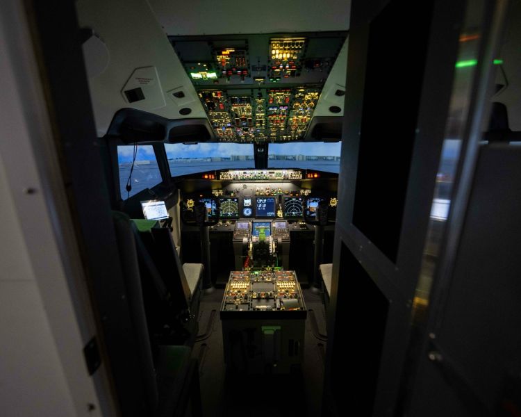 looking into the cockpit of a Boeing 737 - 800NG for a flight simulator experience