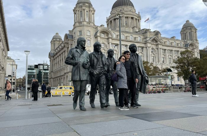 liverpool beatles tour statues