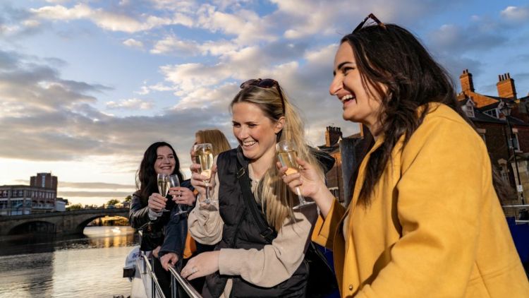 River cruise with prosecco