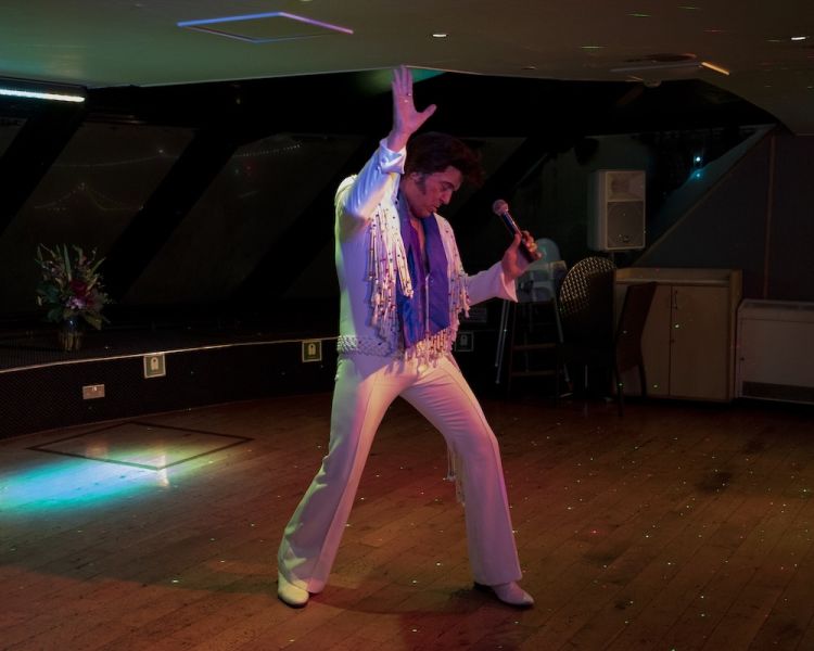 Act on the London Elvis Tribute River Cruise
