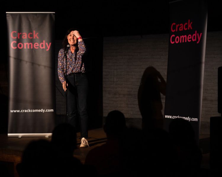 Female Comedian at Crack Comedy