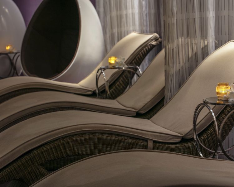 Reclining chairs in the relaxation room of the westerwood spa hotel in glasgow