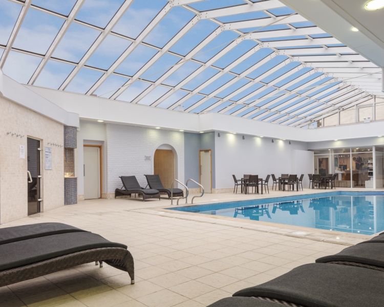 The swimming pool area at the belfry spa hotel in oxford