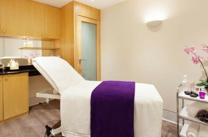 spa treatment room at the crowne plaza marlow hotel