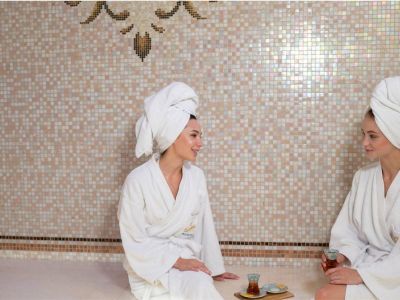 2 women on a spa day