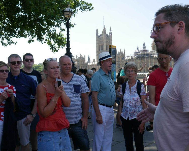 london spy bus tour