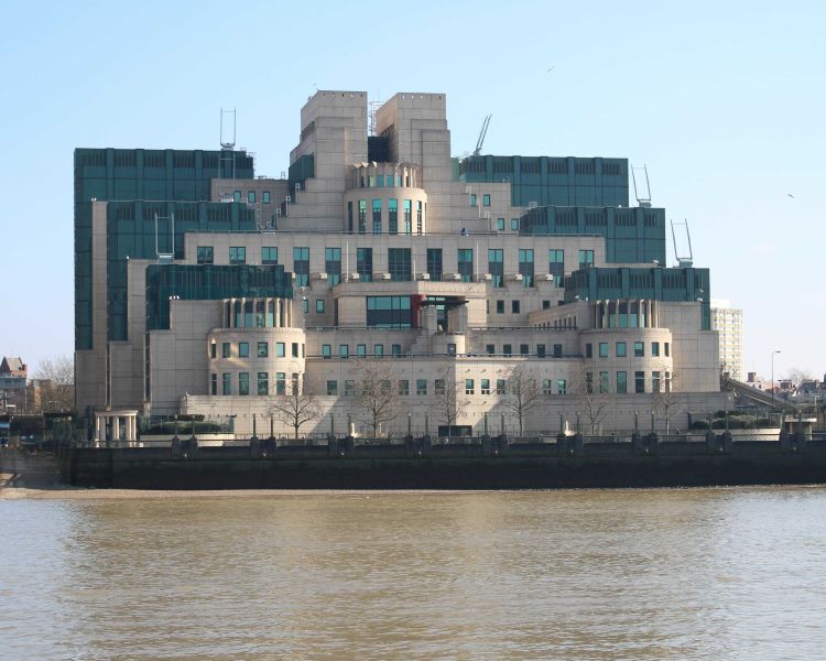 london spy bus tour