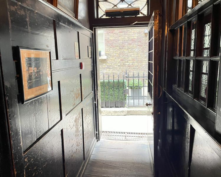 Charles dickens tour
