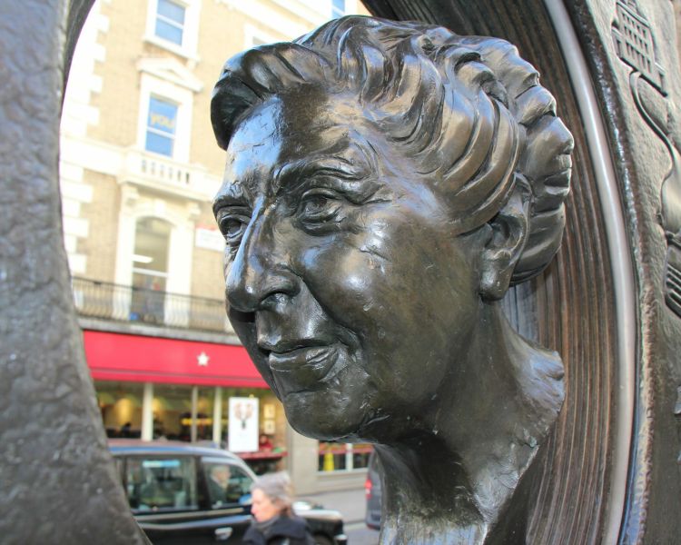Agatha Christie statue