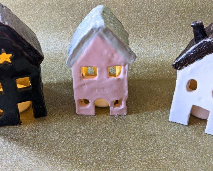 Ceramic houses workshop