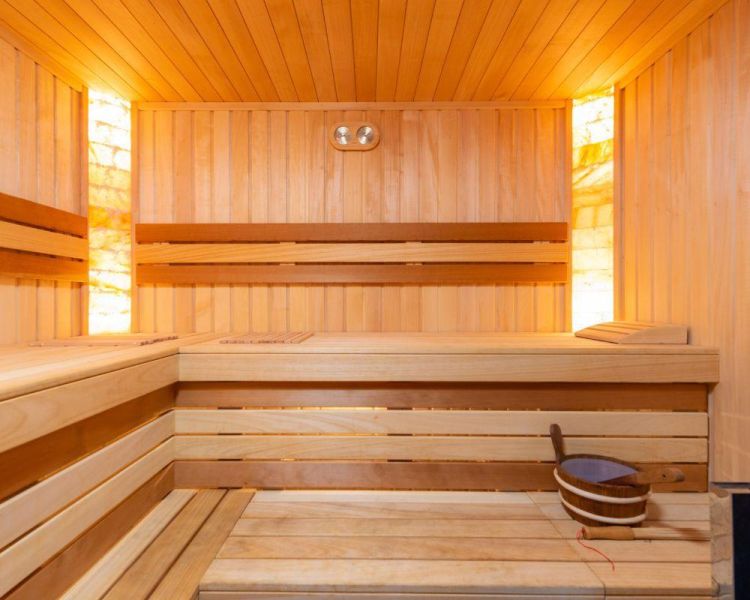 Spa Himalayan Salt Sauna