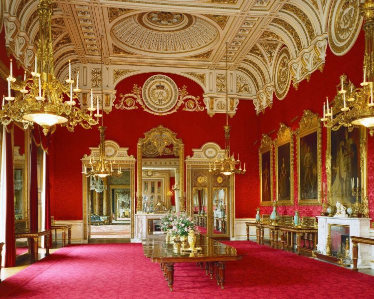 One of the state rooms at buckingham palace