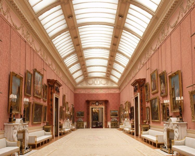 The picture gallery at buckingham palace