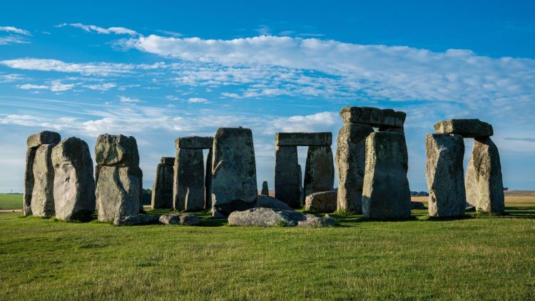 View of stonehenge on a sunny day