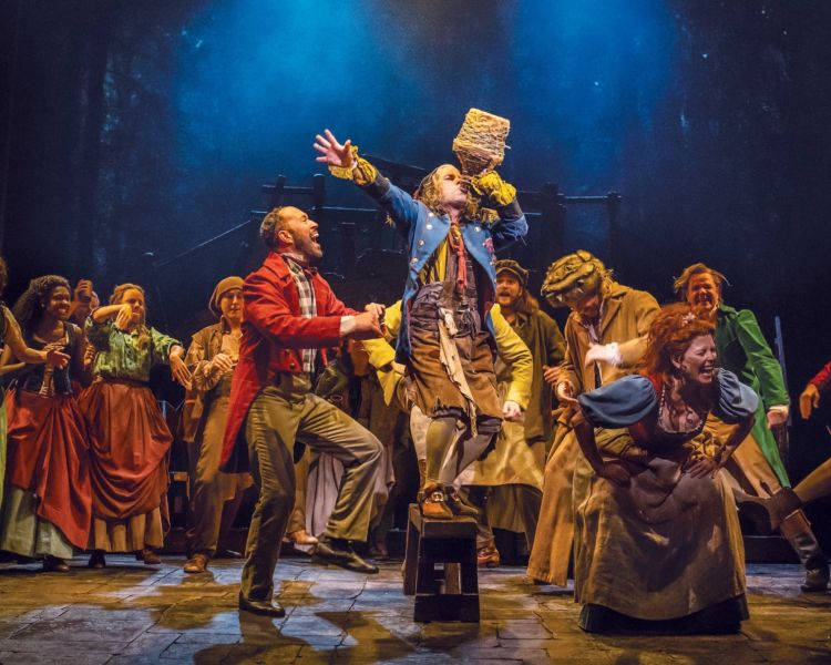 les miserables theatre production