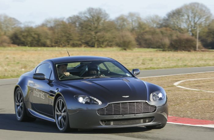 Aston Martin V8 Vantage
