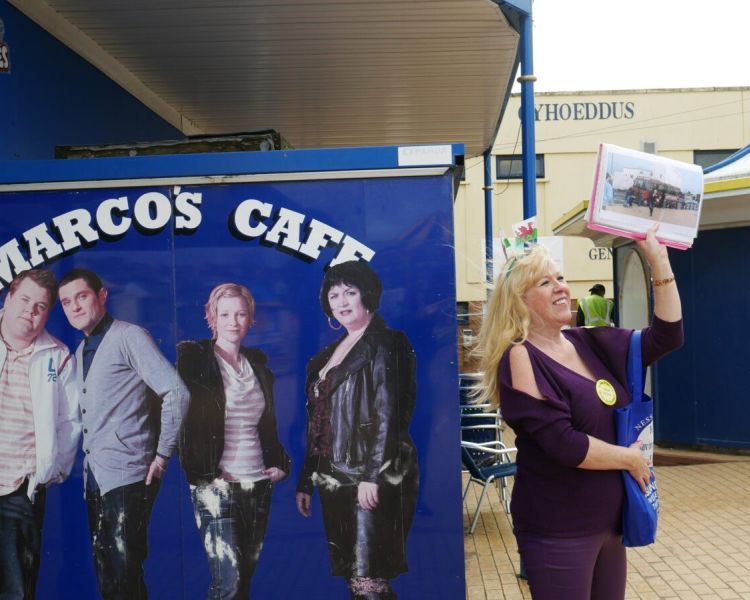Tour guide on gavin and stacey tour