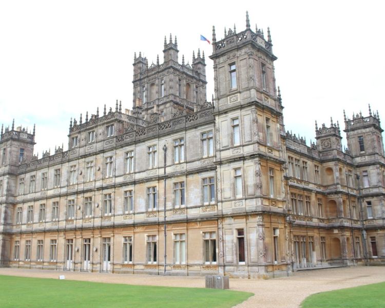 Highclere castle used for filming downton abbey