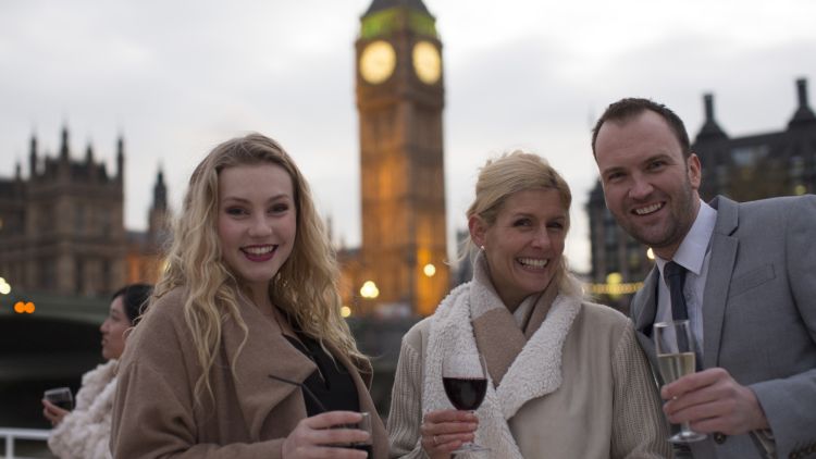 london sightseeing evening river cruise