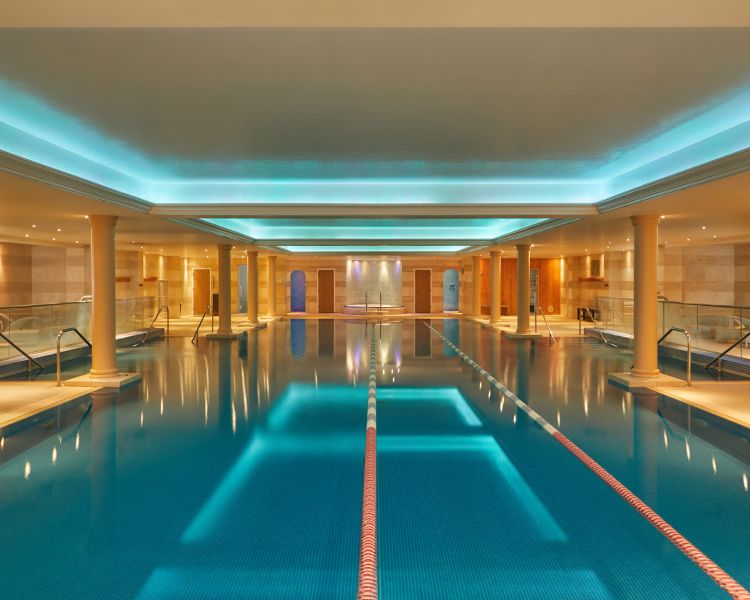 the indoor swimming pool at a spa hotel in oswestry