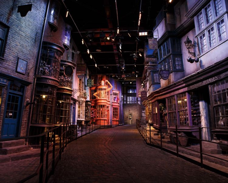 Diagon alley at warner bros studio tour london