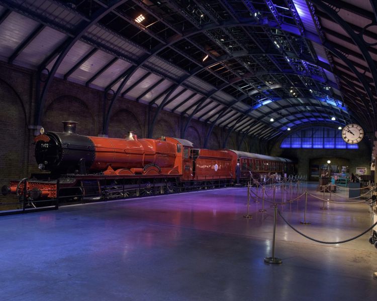 Platform nine and three quarters at warner bros studio tour london