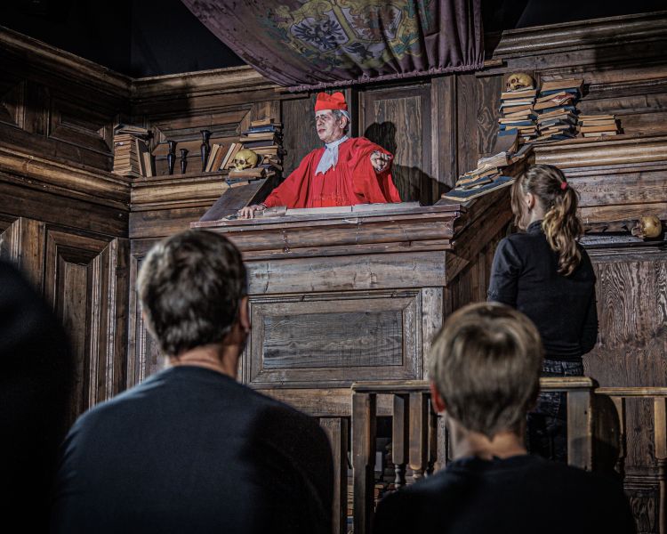 The courtroom at london dungeon