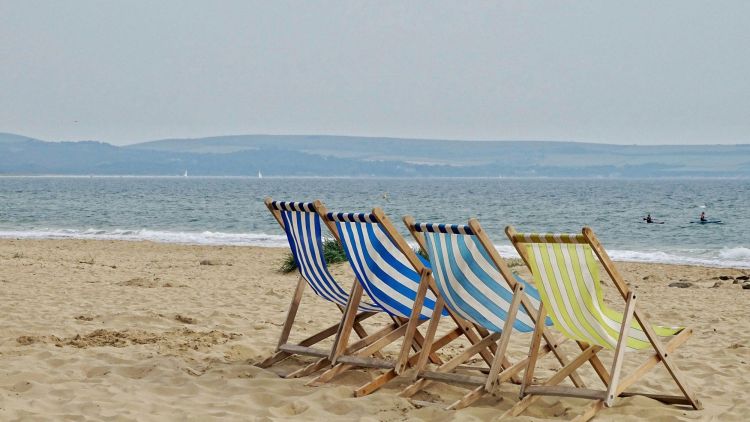 Summer break by the coast