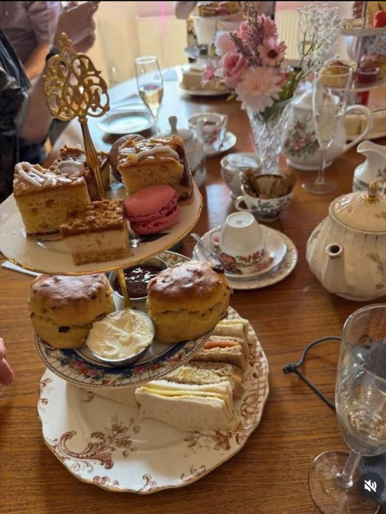 Champagne afternoon tea at queen of herts