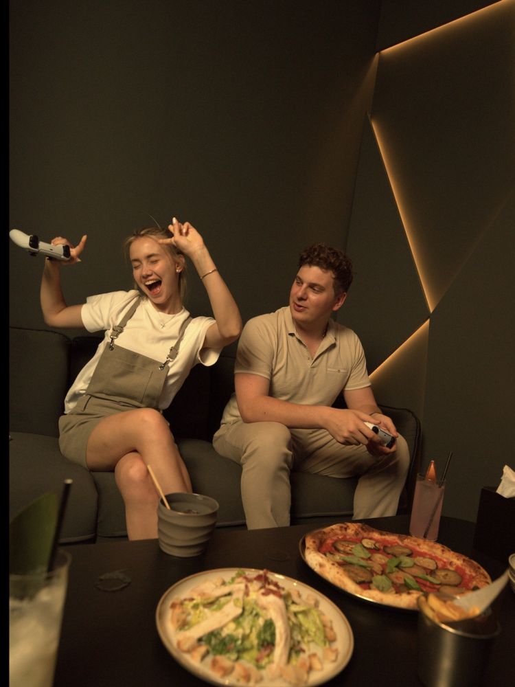 couple at gaming bar in london