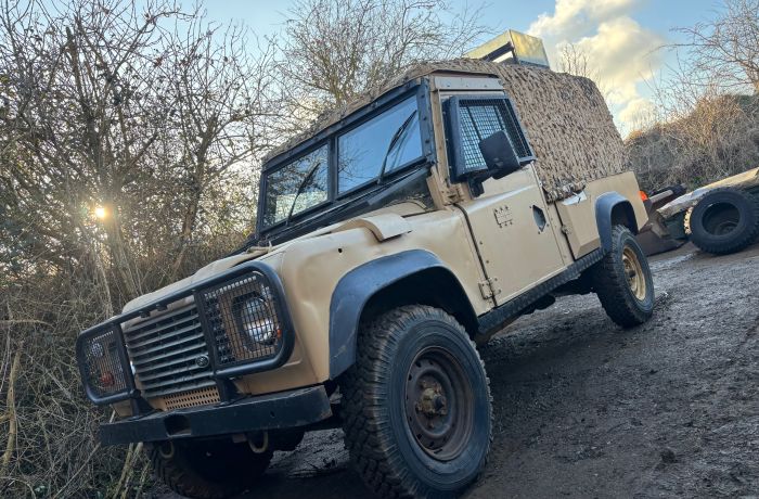 Snatch land rover
