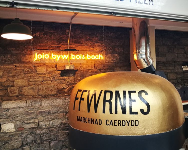 Ffwrnes pizza oven seen on welsh food tour