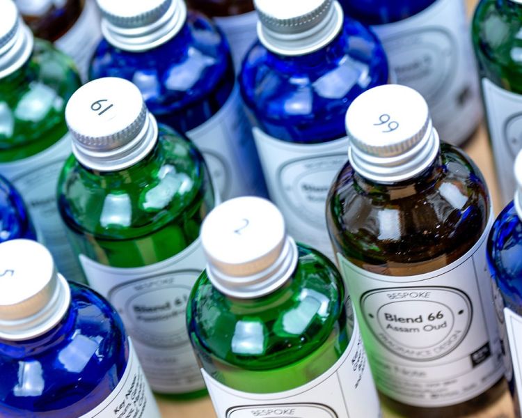 Blend bottles perfume making