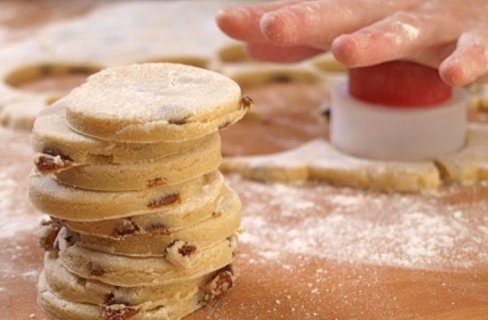 Making welsh cakes