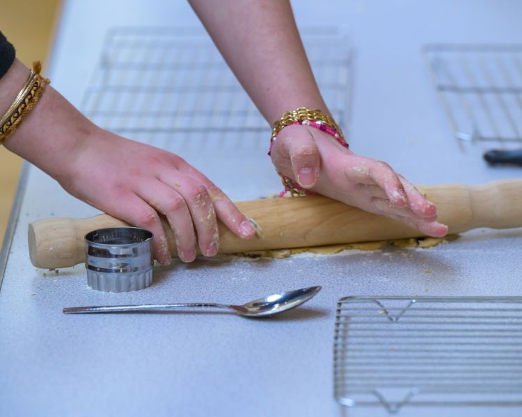 Rolling dough for welsh cakes